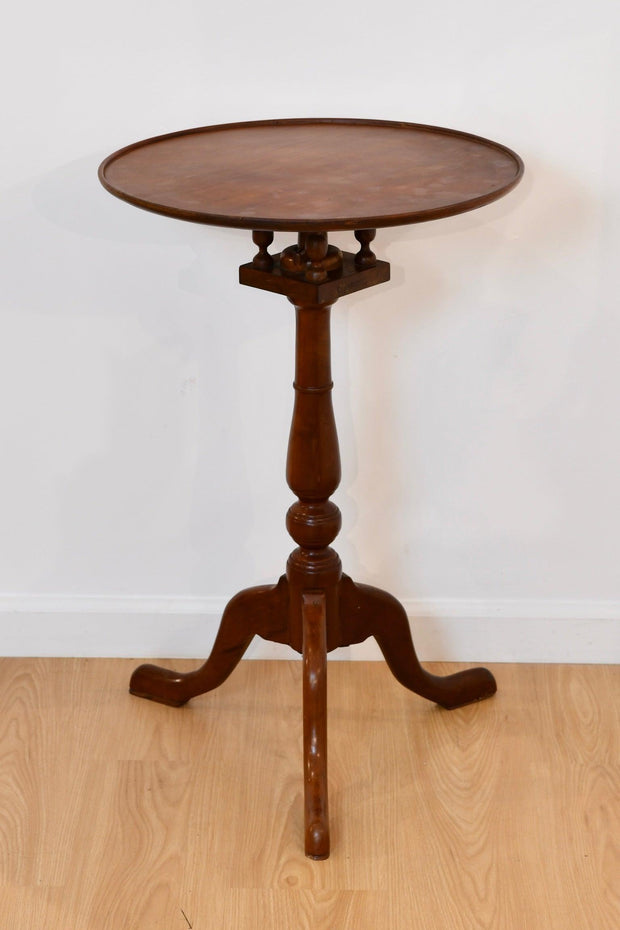 Cherry Queen Anne Tilt Top