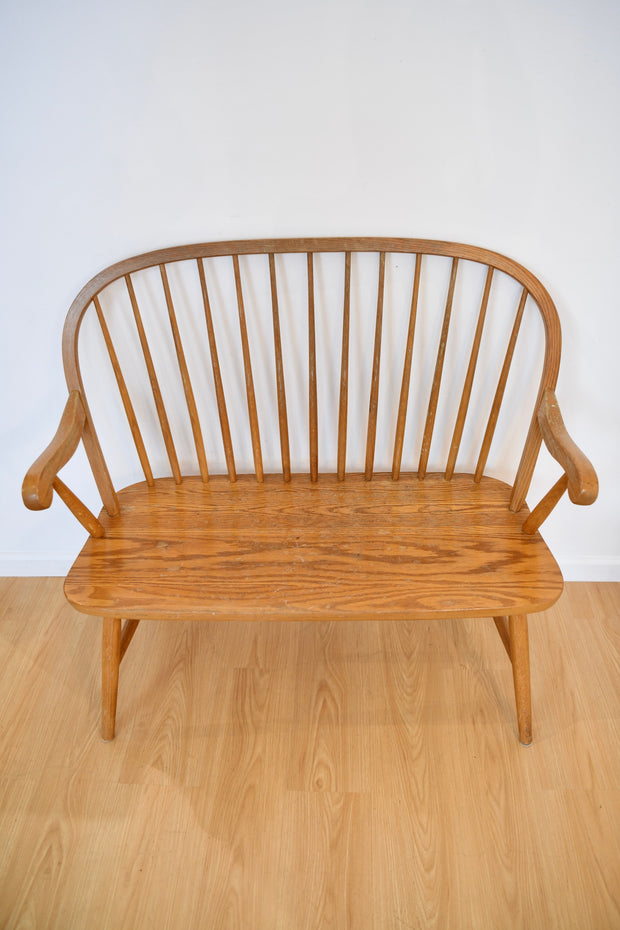 Windsor-Style Spindle Back Bench