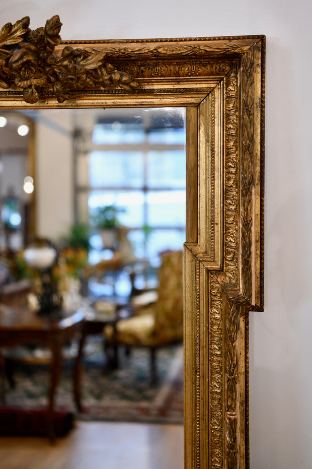 Neoclassical-Style Giltwood Pier Mirror