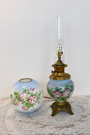 Antique Electrified Gone With the Wind Lamp