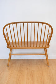 Windsor-Style Spindle Back Bench